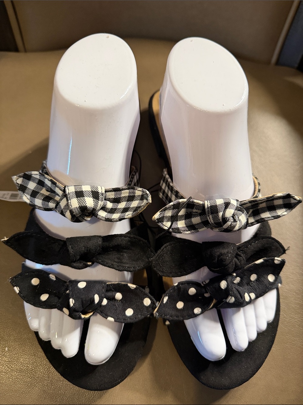 LOFT Black White Bow-Accent Sandals